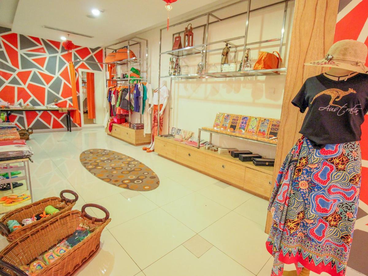 Harris Hotel Pontianak Extérieur photo